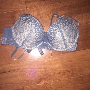 Victoria’s Secret push up bra in blue. Gently used. 34A